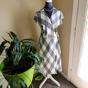 JOIE white/black wrap dress